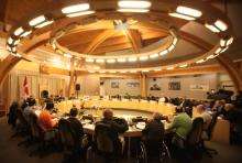 VRTT_Inuit_1999_EN Photo of the Nunavut legislature, highlighting the circular style of the room.